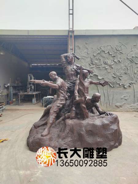 红色战争雕塑